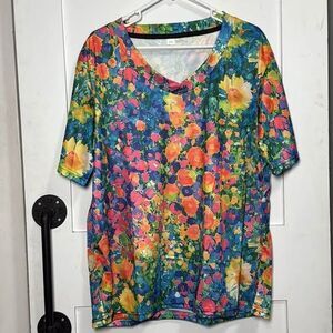 Floral V Neck, Short Sleeve